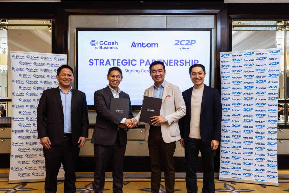 GCash for Business and Antom deepen partnership to expand how businesses accept in-store and online payments for local and overseas Filipino MSMEs